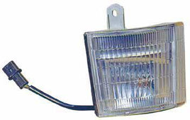 15420.010 RH FRONT CLEARANCE LAMP FE637 FE659 FG637 FE539 1995-2005 MITSUBISHI FUSO TRUCK PARTS  ALL FB FE FG MODELS 1995-2005      FB511 4M40 1998-2000 TWIN SQUARE   FB511 4M40 2000-2003 SINGLE SQUARE HEADLAMP   FE534   FE537    FE537    FE539