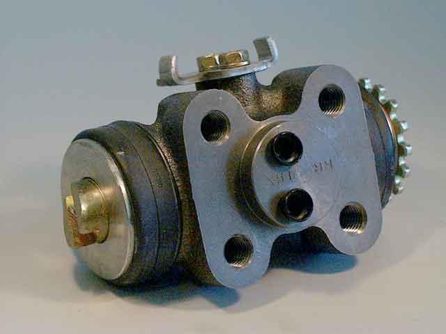 11510.189 RH REAR RWD REARWARD WHEEL CYLINDER BRAKE W/CYL FK102 FK115 ...